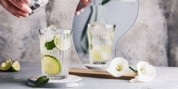 10 easy ways to improve the taste of water